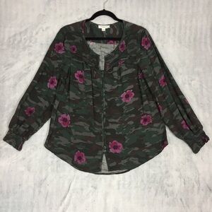 Beach Lunch Lounge Camo Floral Button Up Top Large Elastic Wrist Viscose Shirt